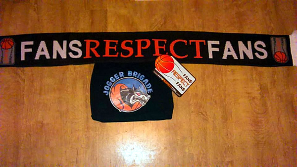 fans_respect_fans_schal